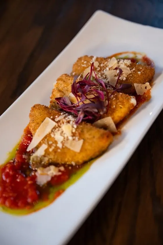 Mozzarella moons with marinara